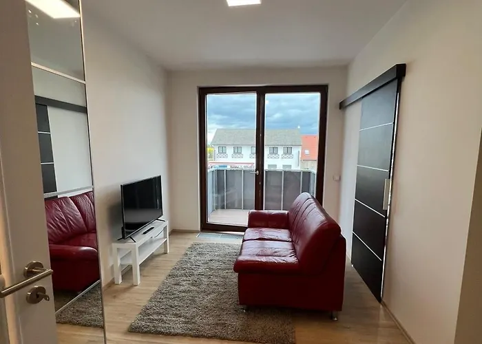 Bright & Cosy 1-Bedroom Apartment With Balcony