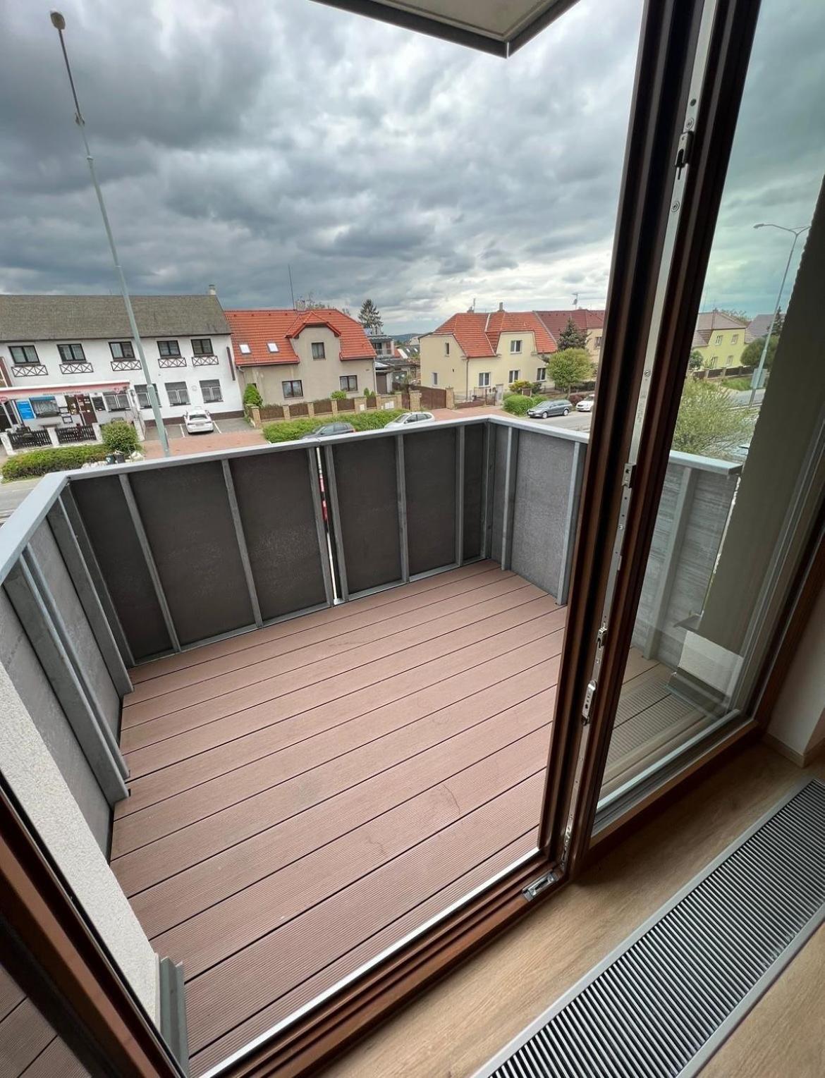 Daire Bright & Cosy 1-bedroom With Balcony *